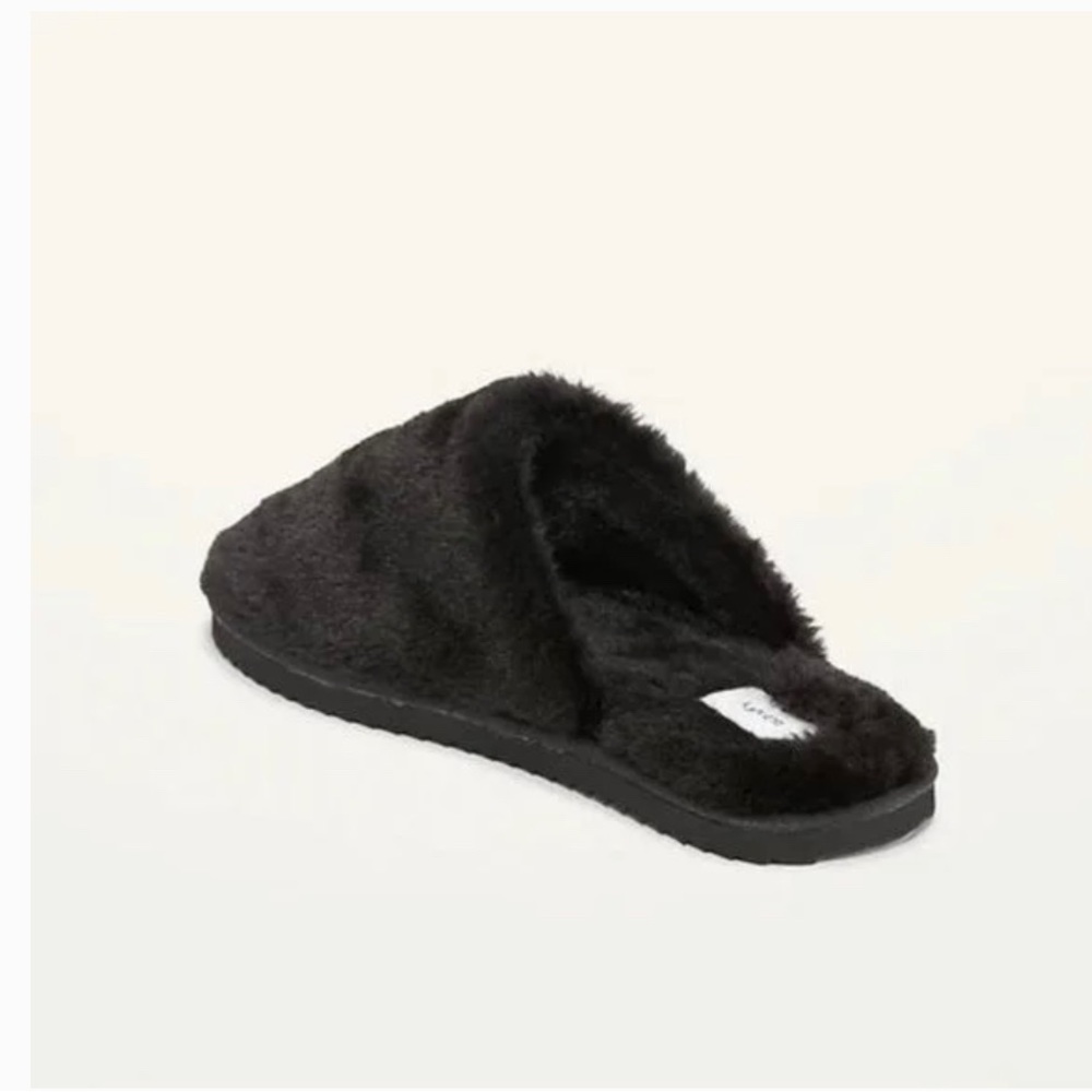 Old navy fur mule slippers
